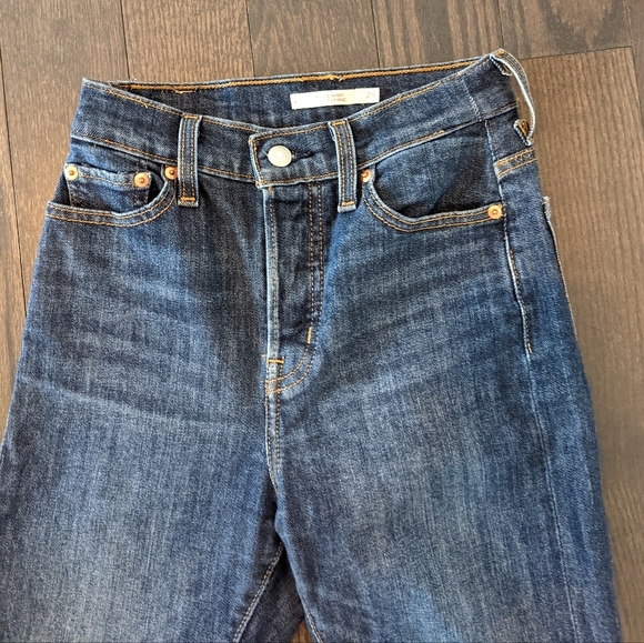 Levi Dark Wash Wedgie Skinny - Picture 4 of 7
